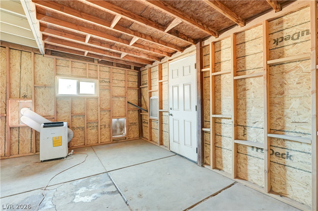 2829 Emmons Avenue Property Photo 31
