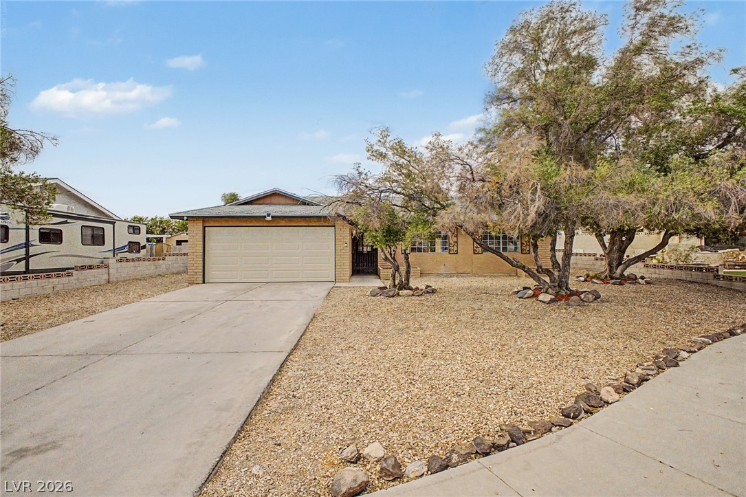 6258 Bayview Circle Property Photo 2