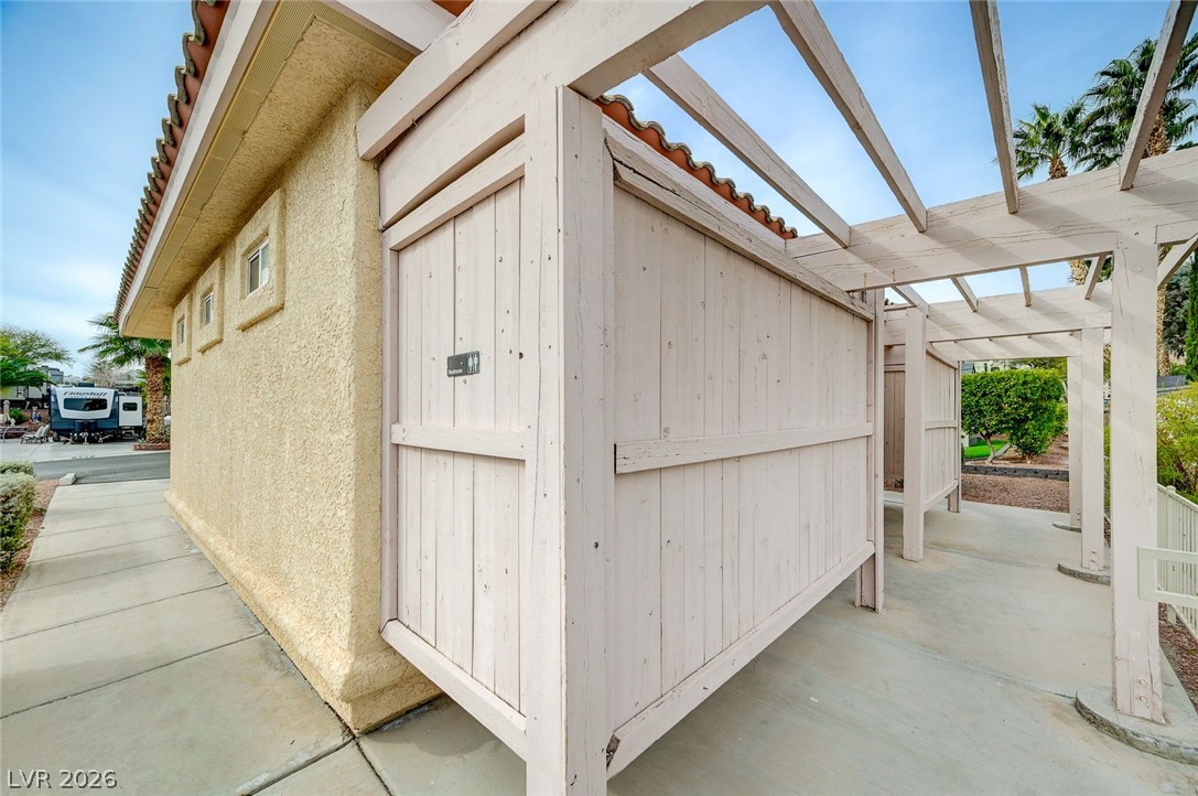 866 Sparrow Way Property Photo 19