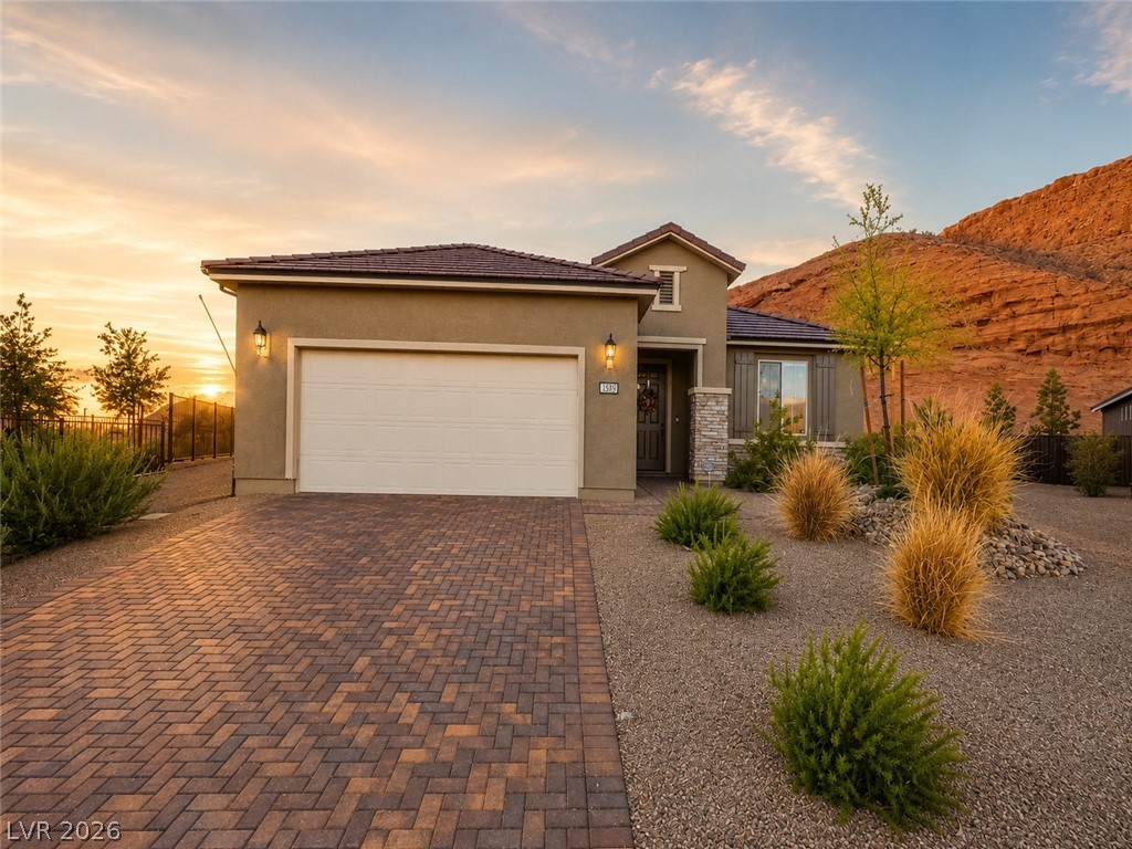 1522 Caramel Cliffs Court Property Photo 17