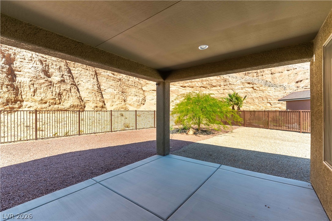 1522 Caramel Cliffs Court Property Photo 25