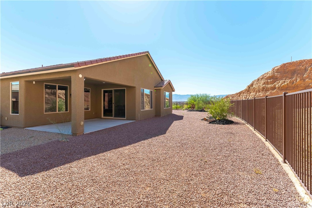 1522 Caramel Cliffs Court Property Photo 26