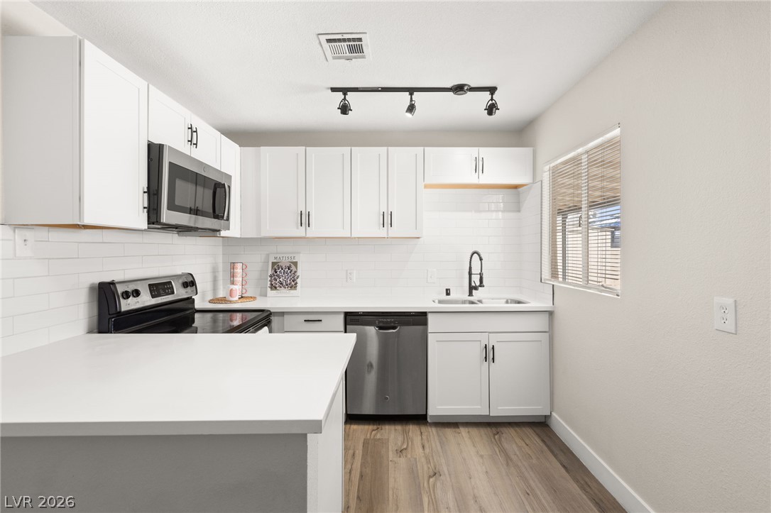 115 Ivy Street Property Photo 10
