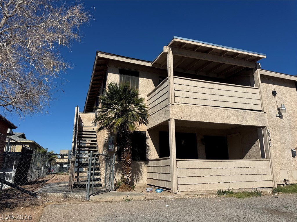 6990 Dunsbach Way Property Photo 2