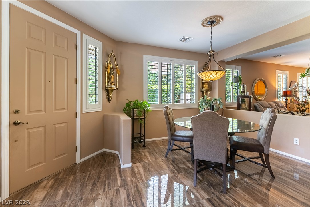 328 Autumn Palace Court Property Photo 3