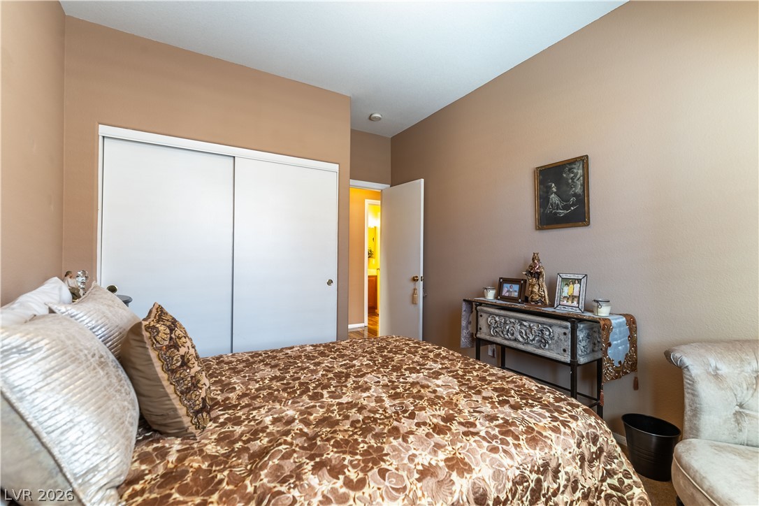328 Autumn Palace Court Property Photo 19