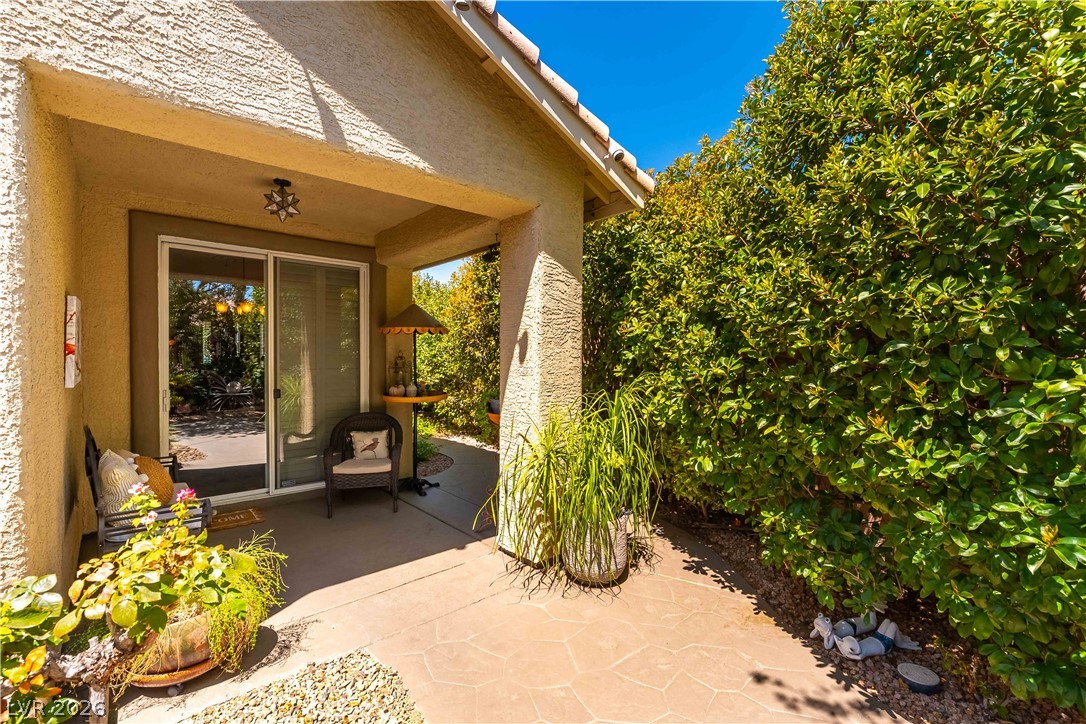 328 Autumn Palace Court Property Photo 22