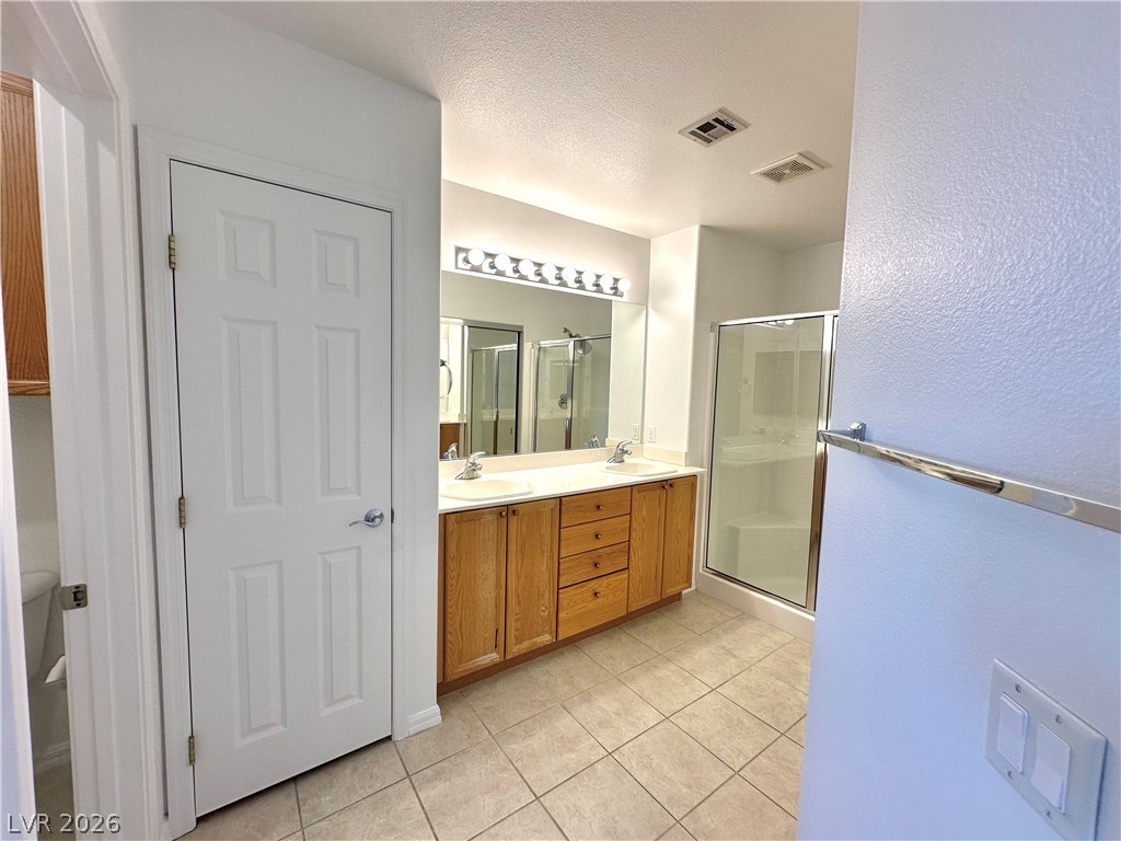 4554 Regalo Bello Street Property Photo 18