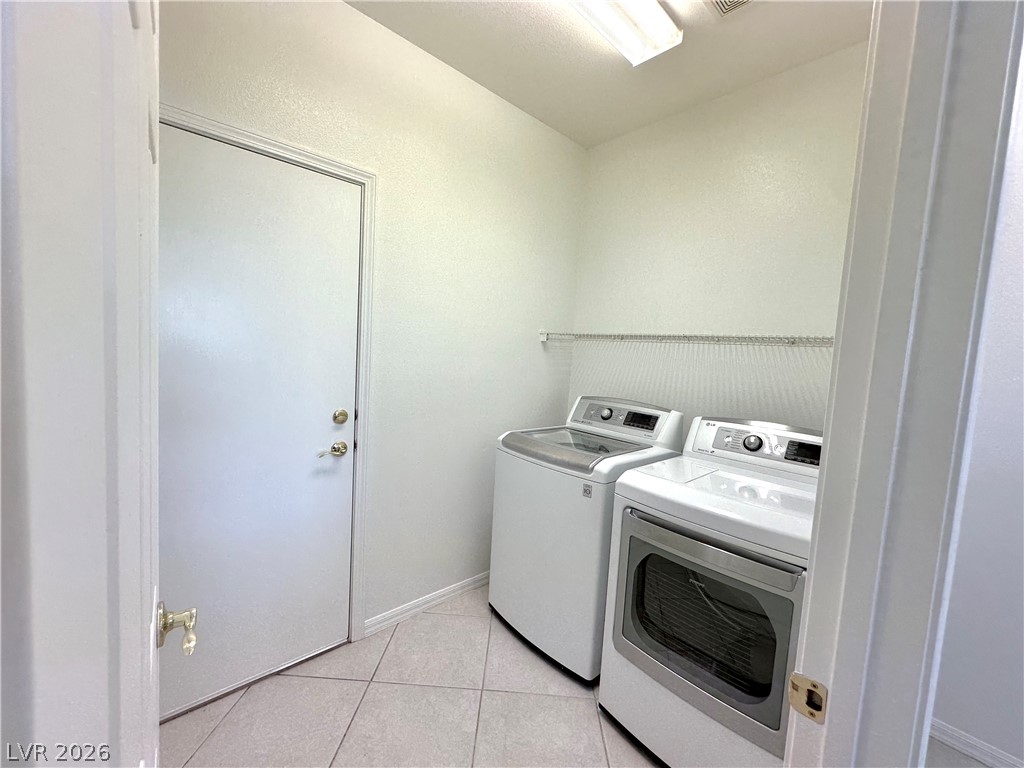 4554 Regalo Bello Street Property Photo 24