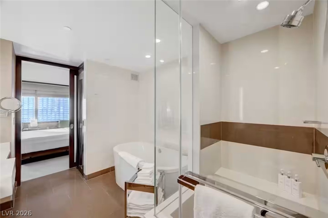 2600 West Harmon Avenue 17039 Property Photo 20