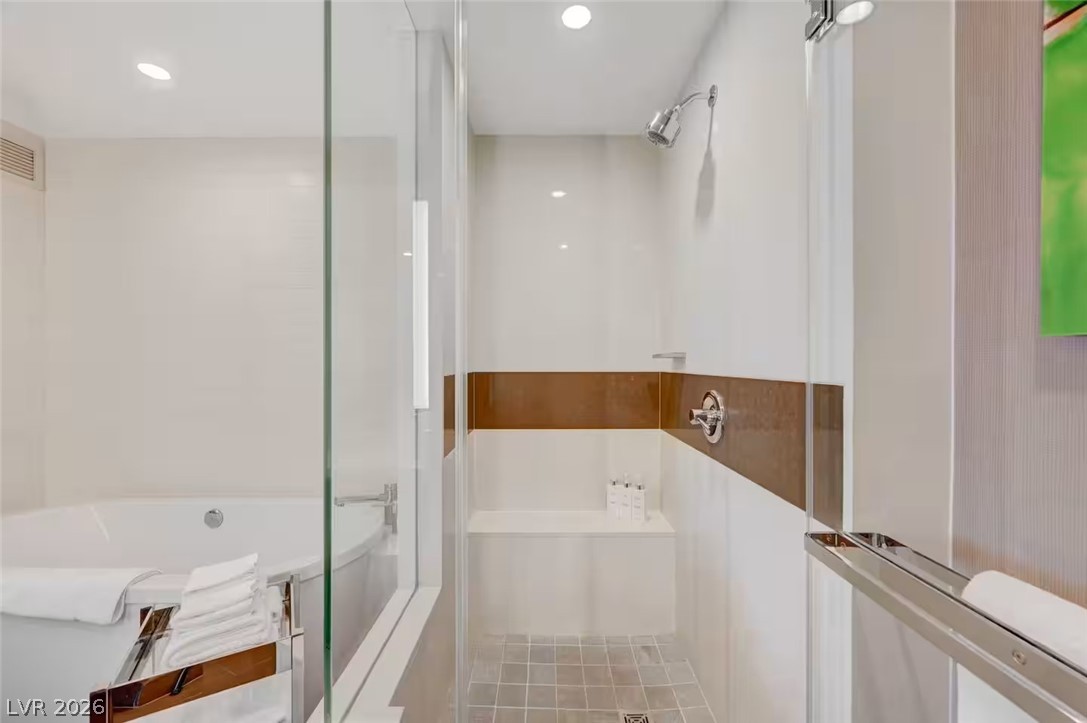 2600 West Harmon Avenue 17039 Property Photo 21