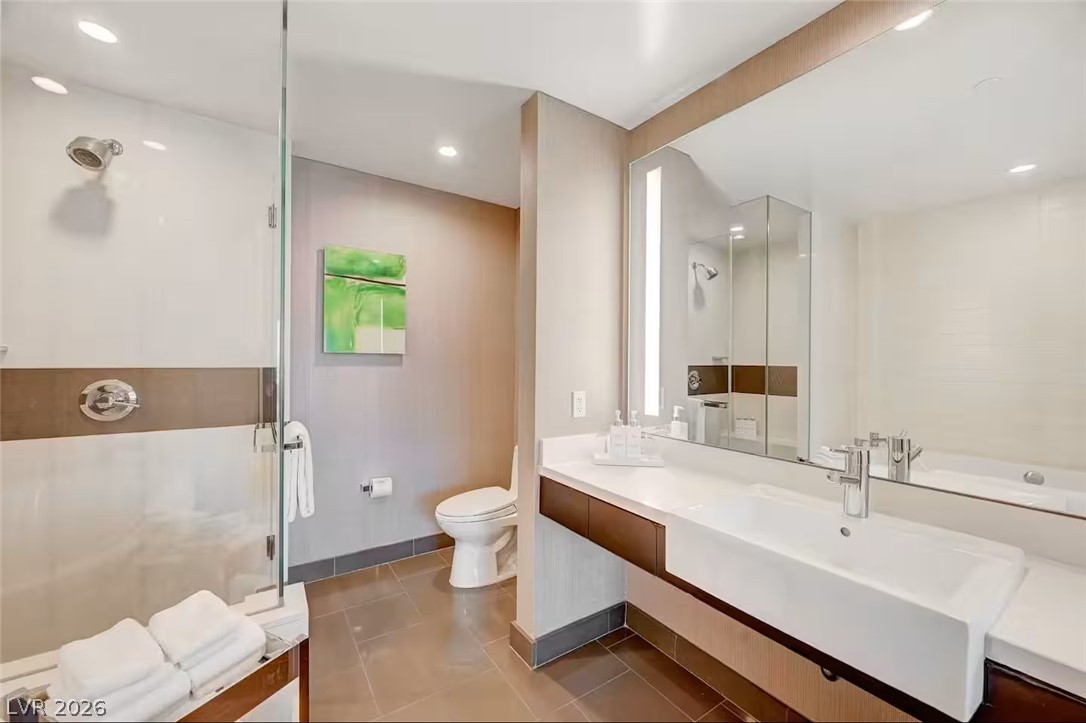 2600 West Harmon Avenue 17039 Property Photo 22