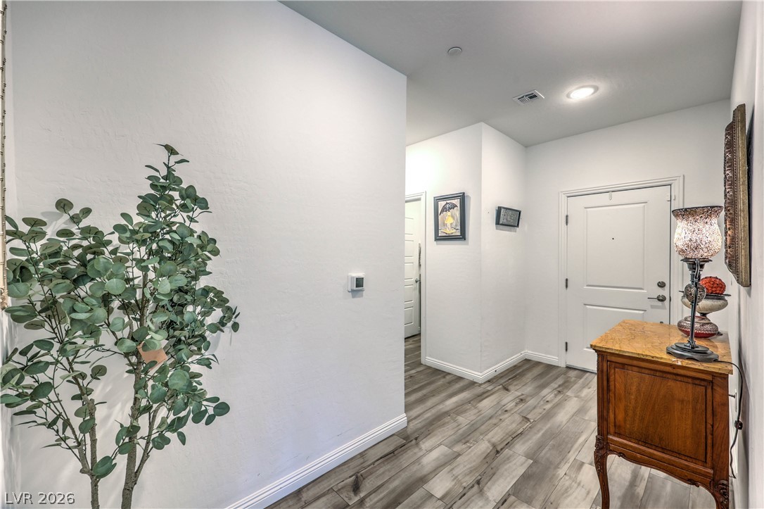 2555 Hampton Road 4104 Property Photo 6