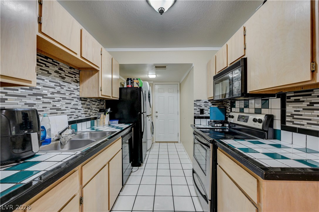 4734 Roberta Street 2 Property Photo 13
