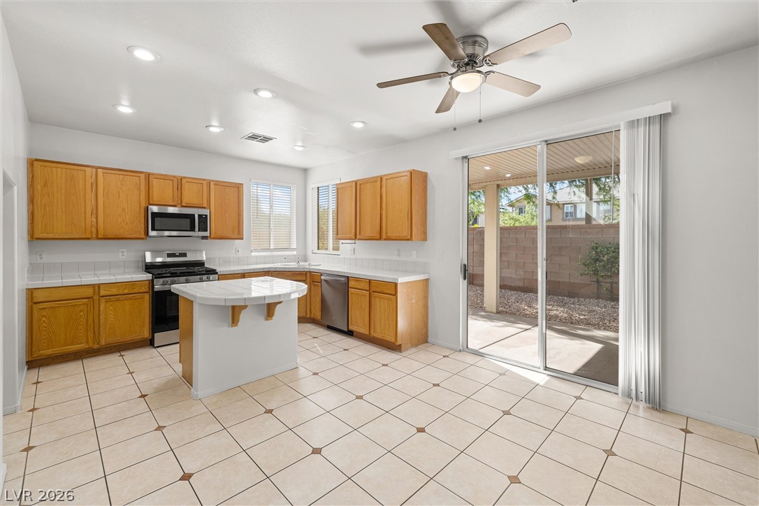 10929 Esta Ponia Court Property Photo 13