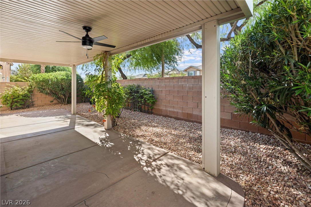 10929 Esta Ponia Court Property Photo 29