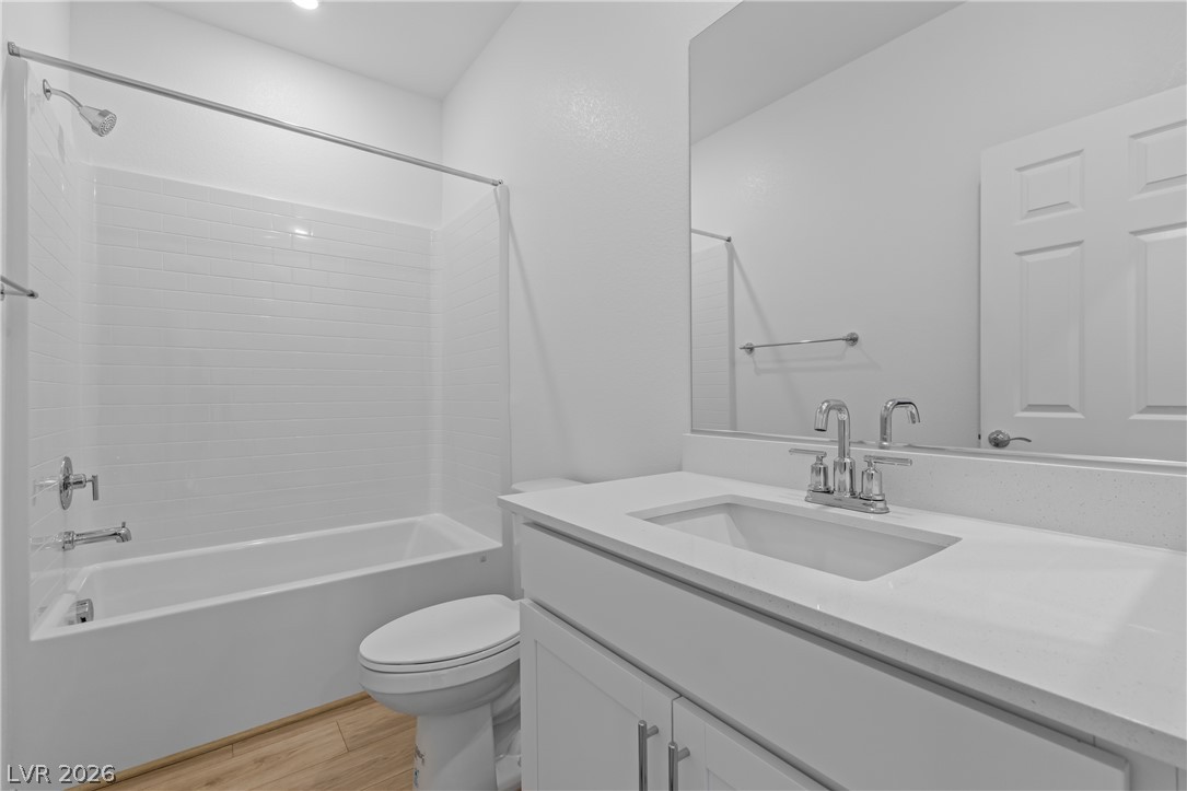 543 Hamilton Drive Property Photo 4