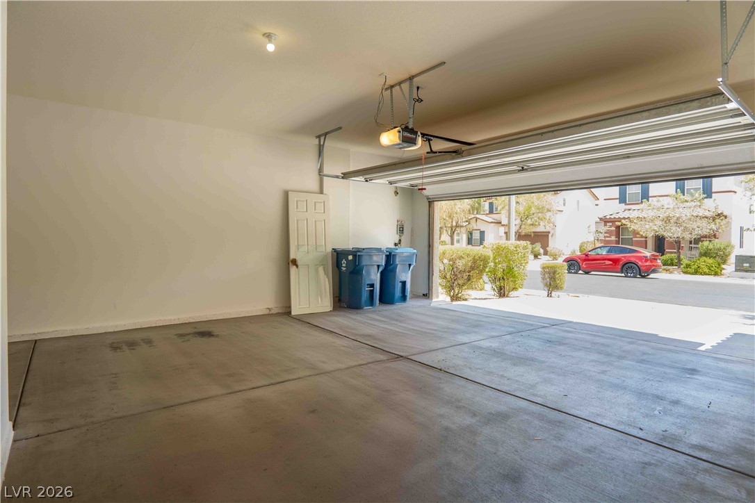 10127 Glorious Moon Court Property Photo 6