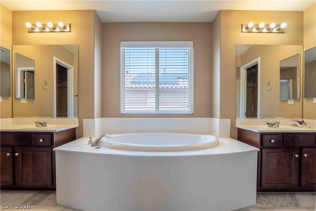 10127 Glorious Moon Court Property Photo 17