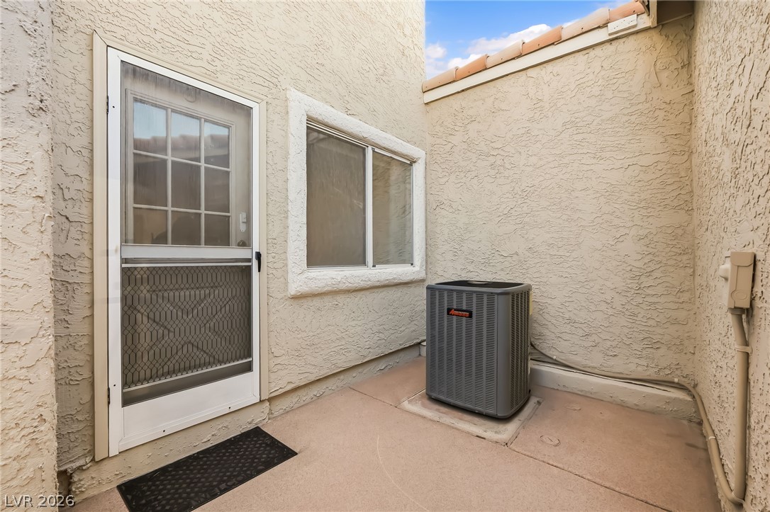 2176 Camel Mesa Drive Property Photo 7