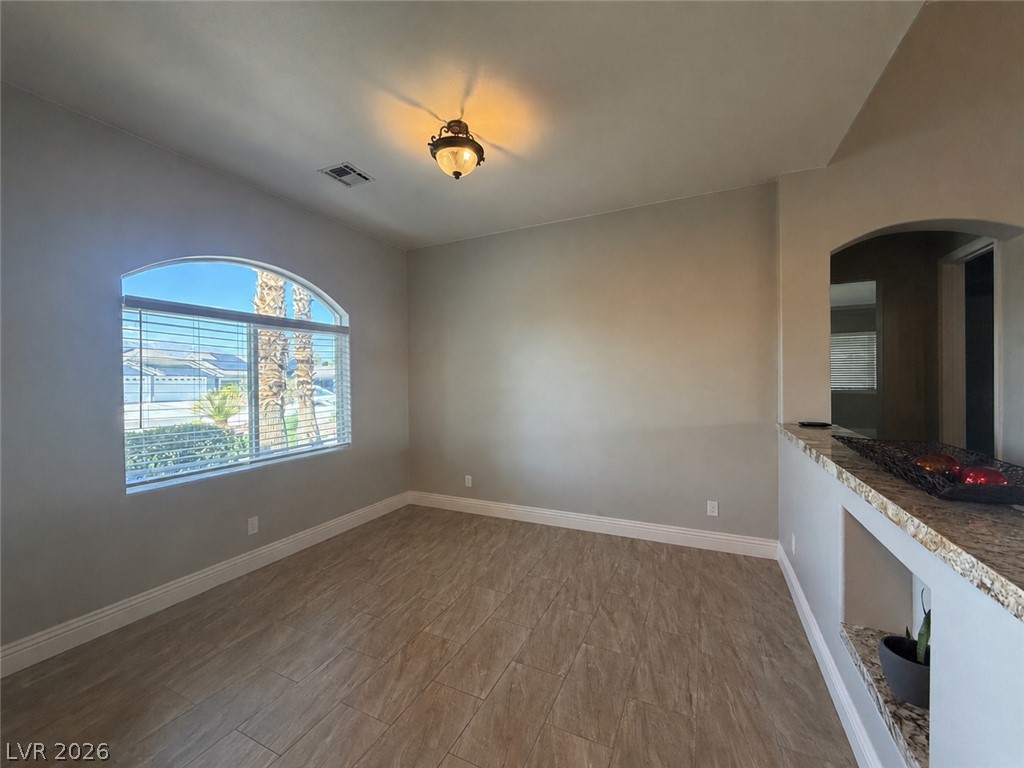 8595 Bella Vacio Court Property Photo 7