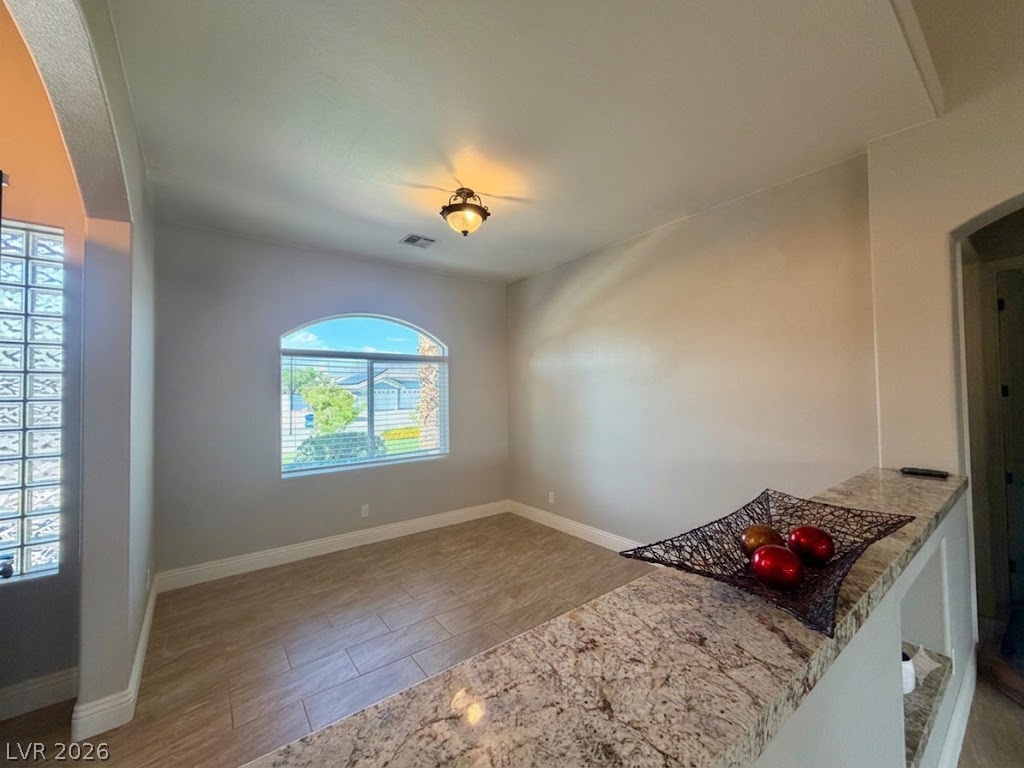 8595 Bella Vacio Court Property Photo 8