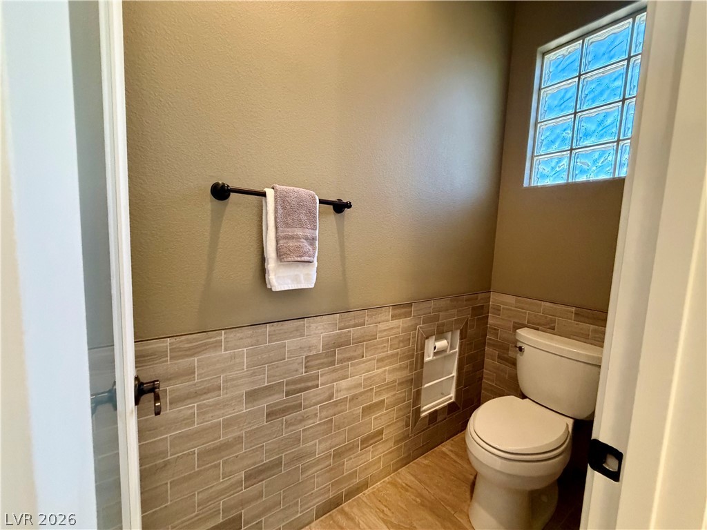 8595 Bella Vacio Court Property Photo 26