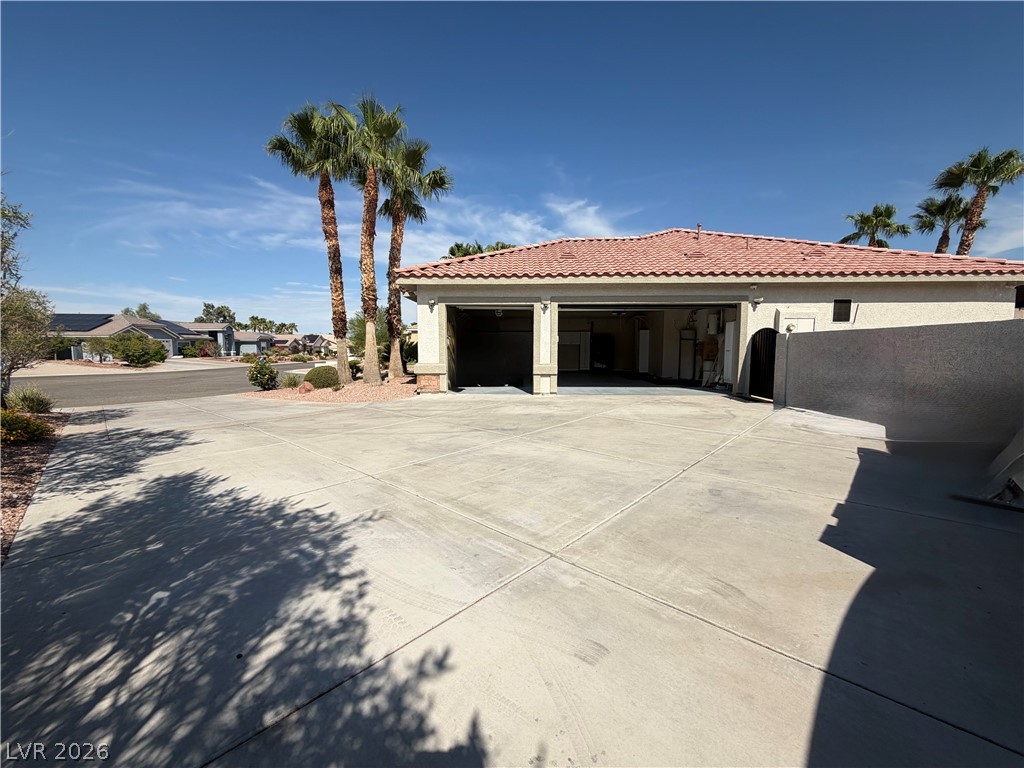8595 Bella Vacio Court Property Photo 54