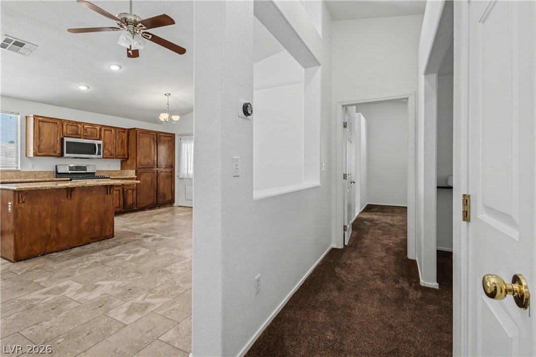 9501 Fox Forest Avenue Property Photo 15