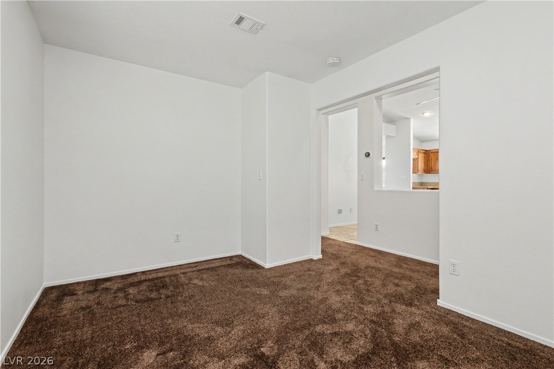 9501 Fox Forest Avenue Property Photo 17
