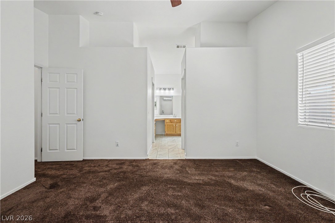 9501 Fox Forest Avenue Property Photo 23