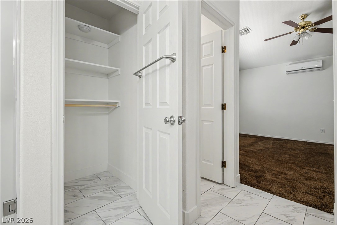 9501 Fox Forest Avenue Property Photo 28