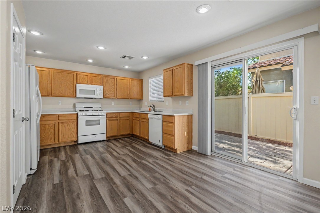958 Medina De Leon Avenue Property Photo 7