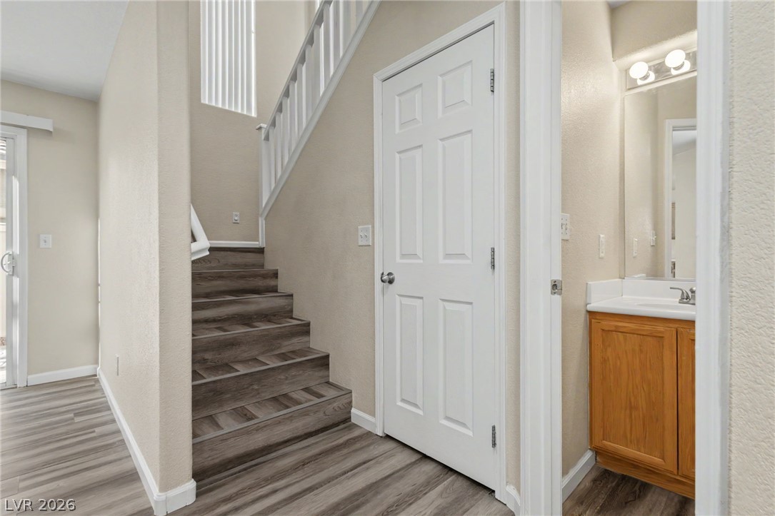 958 Medina De Leon Avenue Property Photo 16