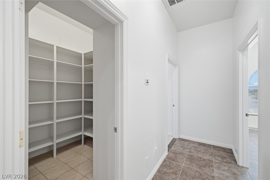 2601 Balzar Street Property Photo 33