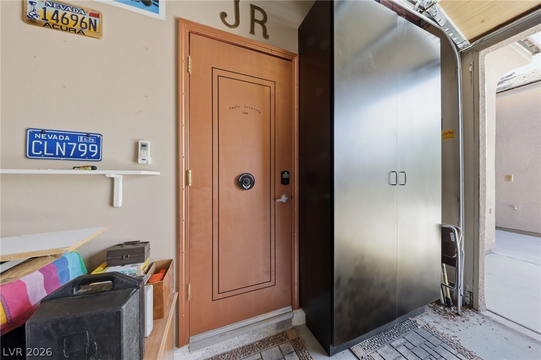 10545 Garden Light Drive Property Photo 7