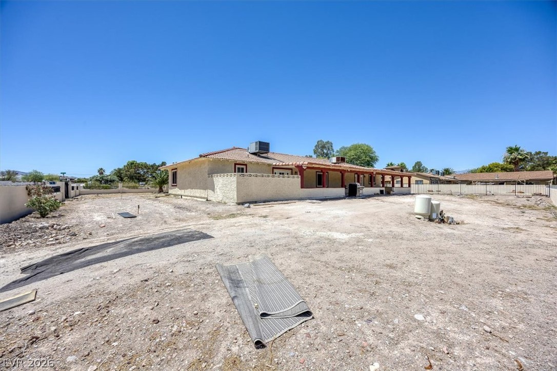 90 East Levi Avenue Property Photo 36