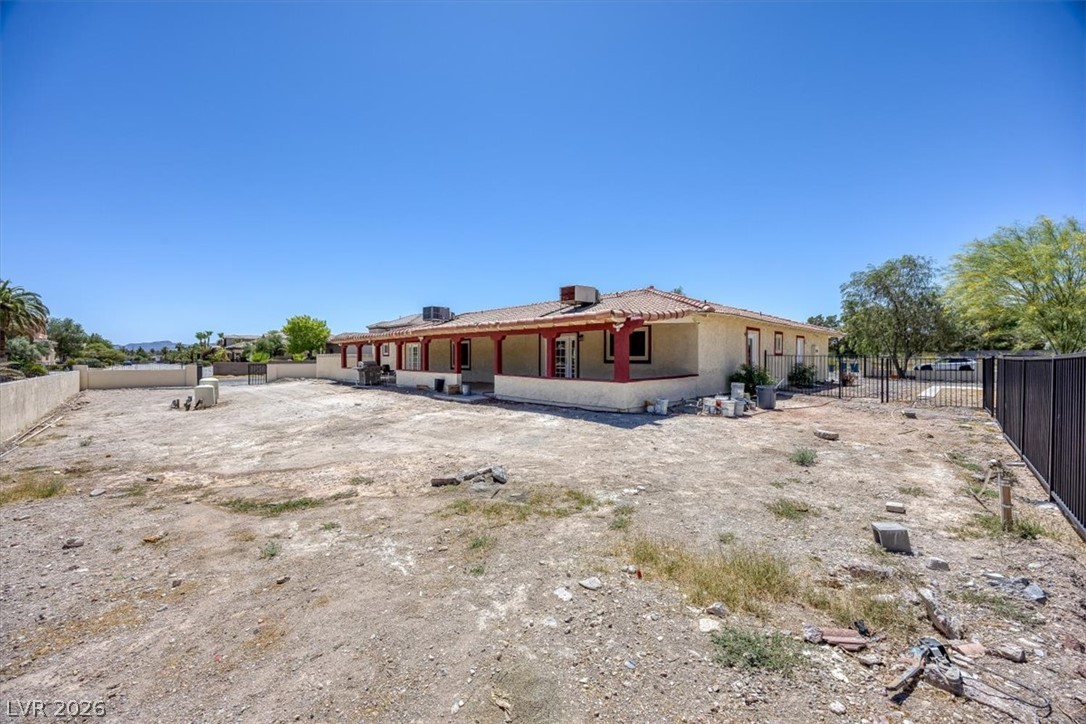 90 East Levi Avenue Property Photo 37