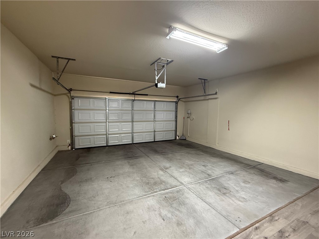 967 Whitworth Avenue Property Photo 28
