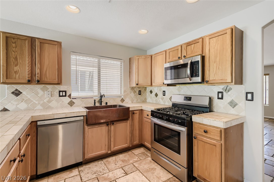 11022 Zampino Street Property Photo 14