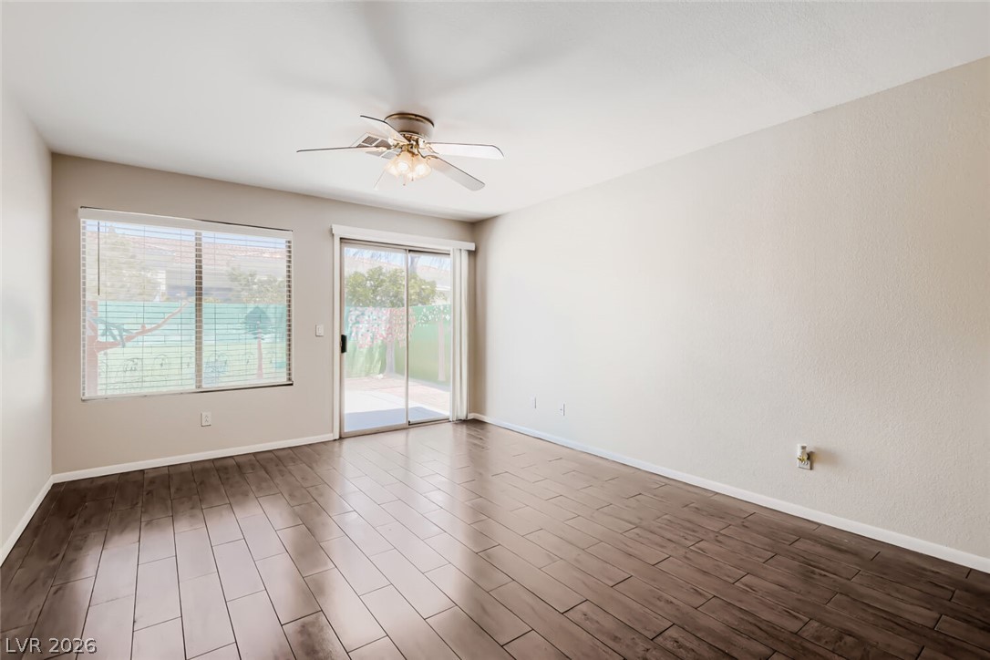 11022 Zampino Street Property Photo 15