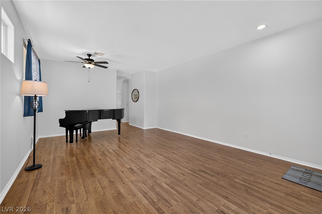 9001 Teetering Rock Avenue Property Photo 15