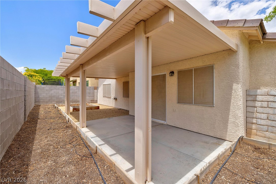 9001 Teetering Rock Avenue Property Photo 36