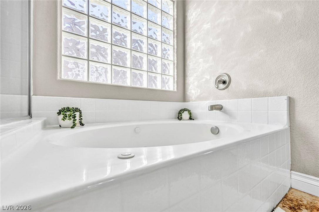 1164 Evergreen Cove Street Property Photo 39