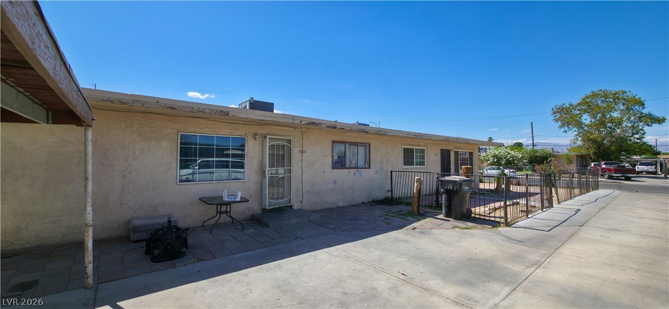 2205 East Webb Avenue Property Photo 2