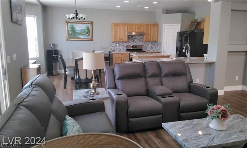 8311 Amtrak Express Avenue Property Photo 11