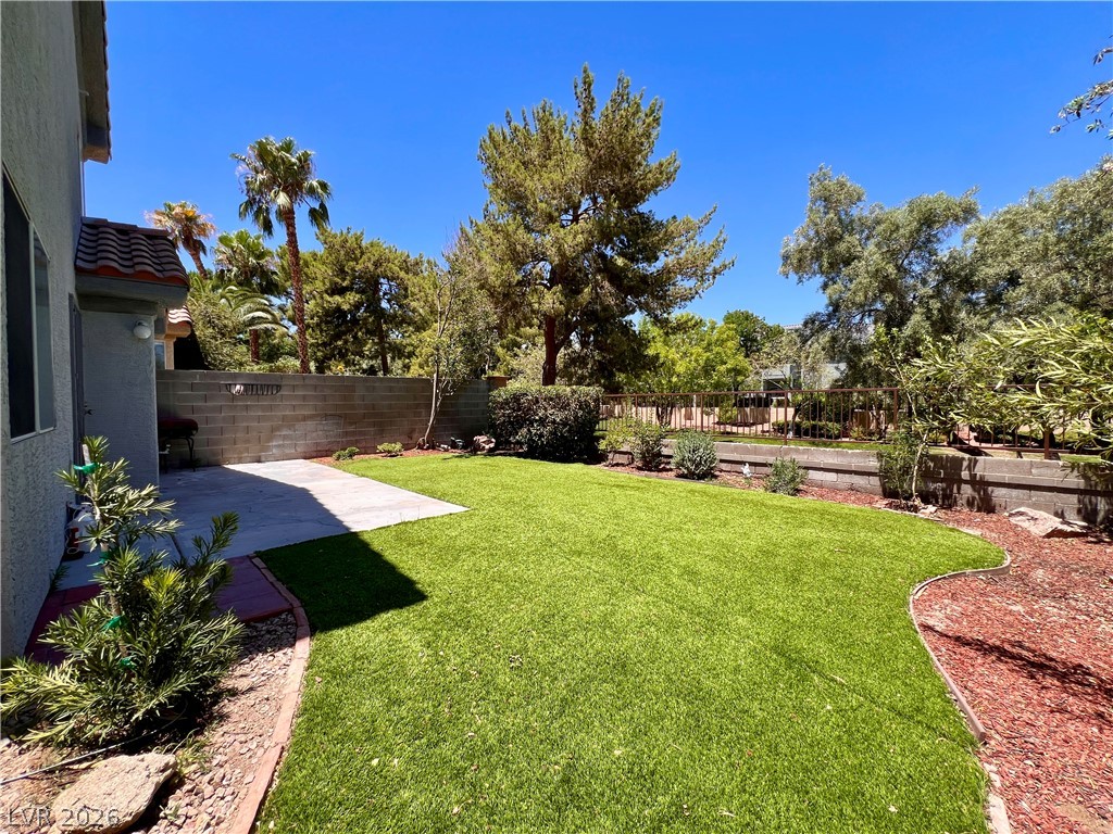9524 Rancho Palmas Drive Property Photo 15