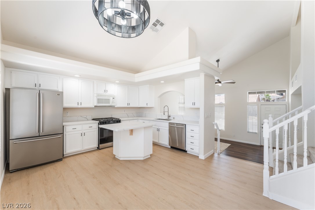 8872 Chapman Point