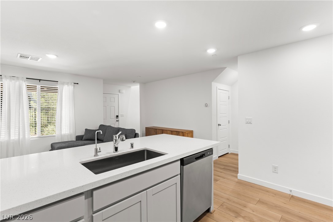 6308 Foxes Dale Street Property Photo 14