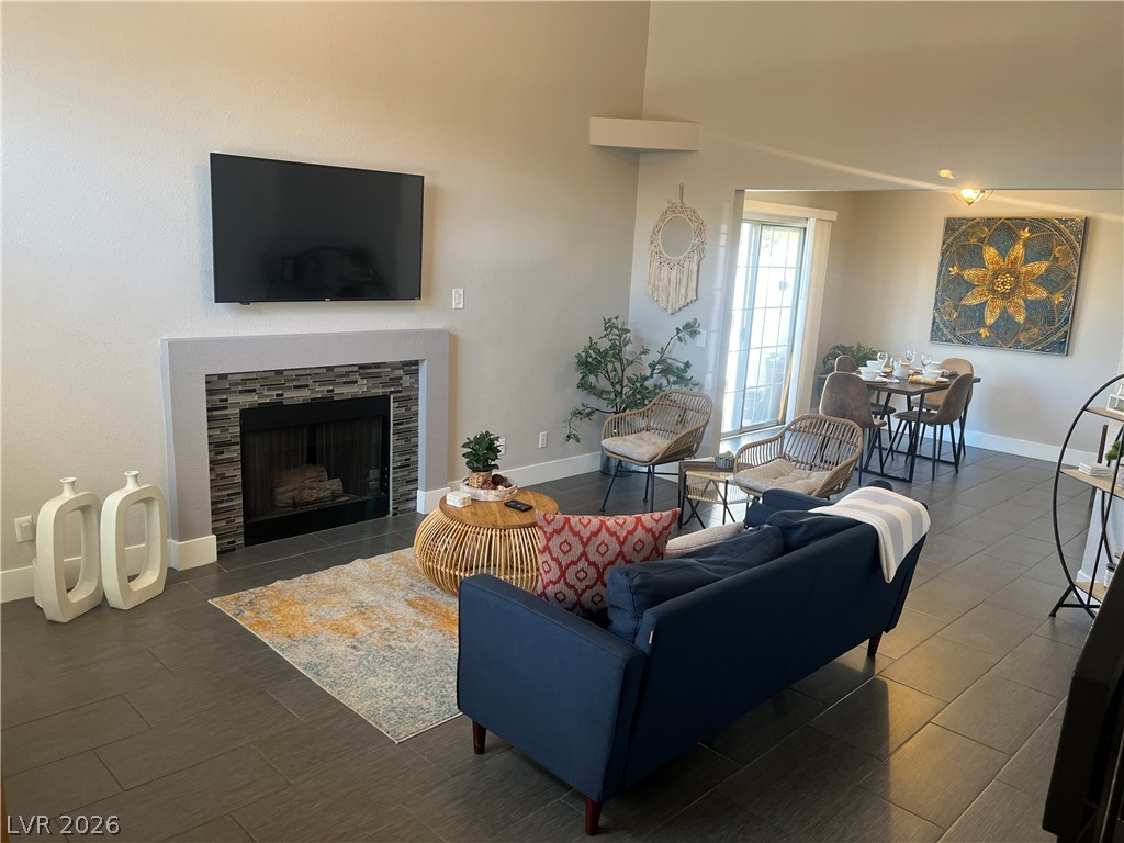 8476 Sewards Bluff Avenue Property Photo 2